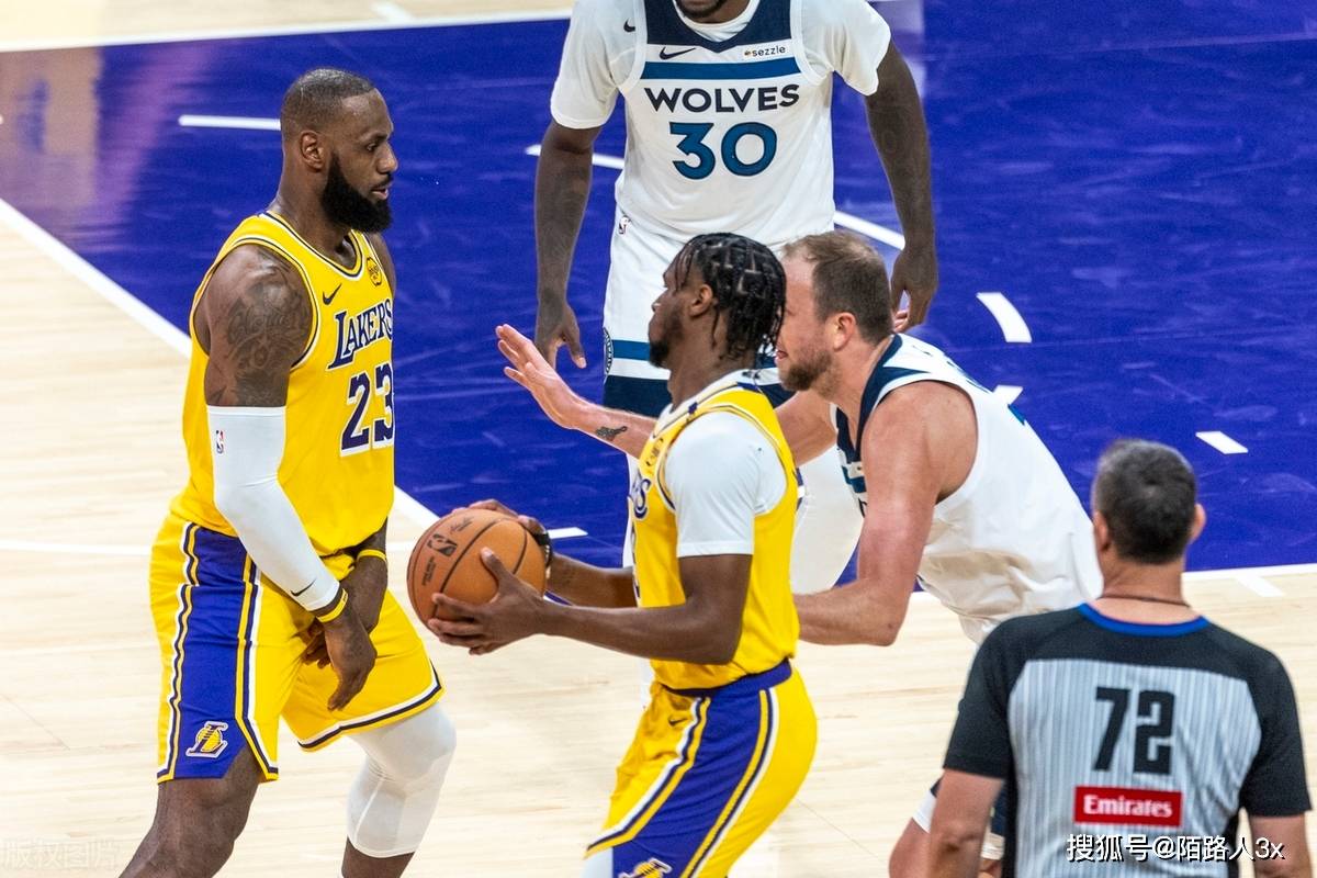 亚博官网-凯恩重返赛场，刷新纪录首场状态出色，湖人观众沸腾！再创辉煌时刻-亚博官网